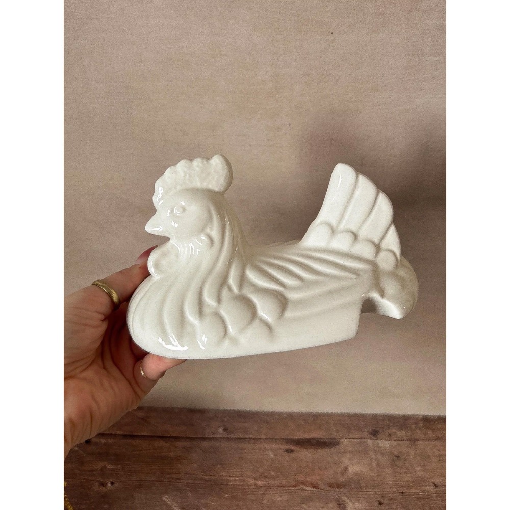 Vintage Ceramic White Chicken Sugar Bowl Nesting Hen - Farmhouse Kitchen - Picture 8 of 10